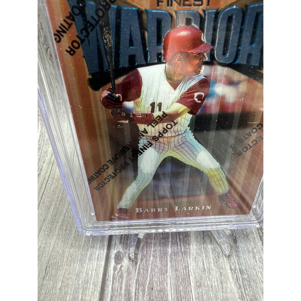1997 Topps Finest - Common - Bronze Barry Larkin #66 Refractor - Picture 7 of 10